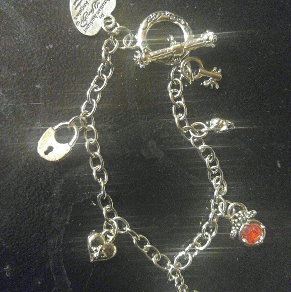 ed hardy authentic charm bracelet - Picture 1 of 1